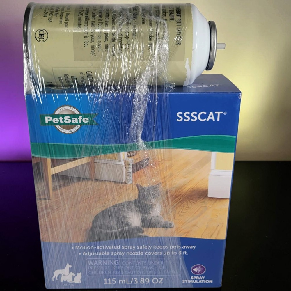 PetSafe SSSCAT Motion Activated Spray Deterrent Cat Dog PPD00-16168 + Extra Can